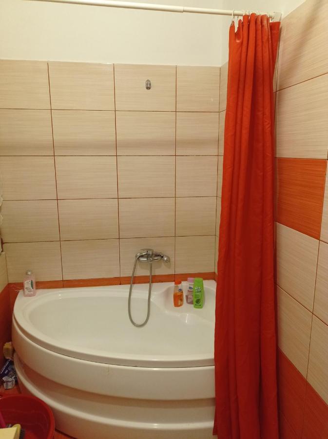 Apartament Bed & Breakfast Floreşti Екстериор снимка